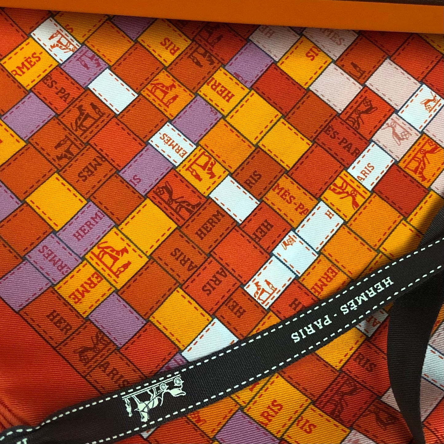 Tailormade fabric: Hermes
