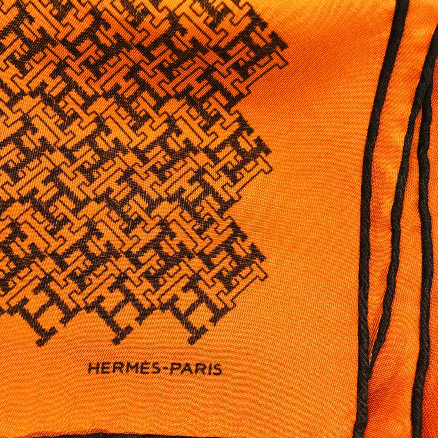 Tailormade fabric: Hermes