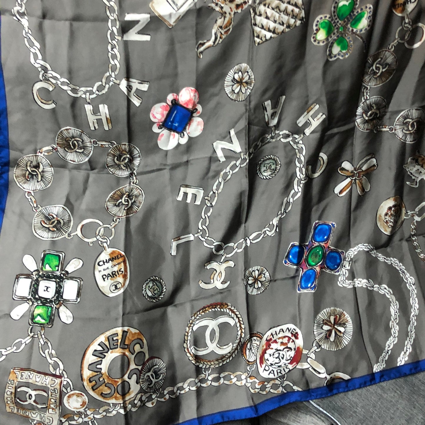 Tailormade fabric: Chanel