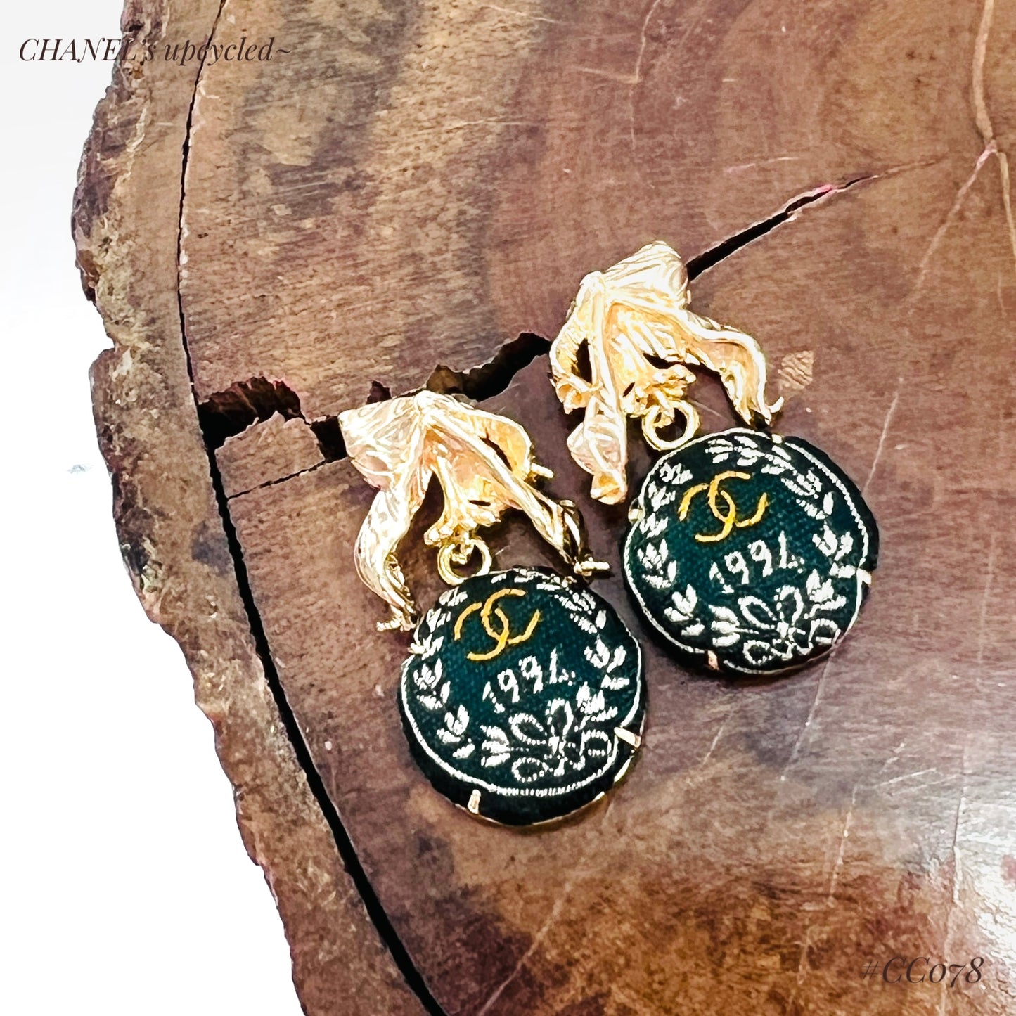 CC- Hunter Green 1994 vintage- CC078- earrings
