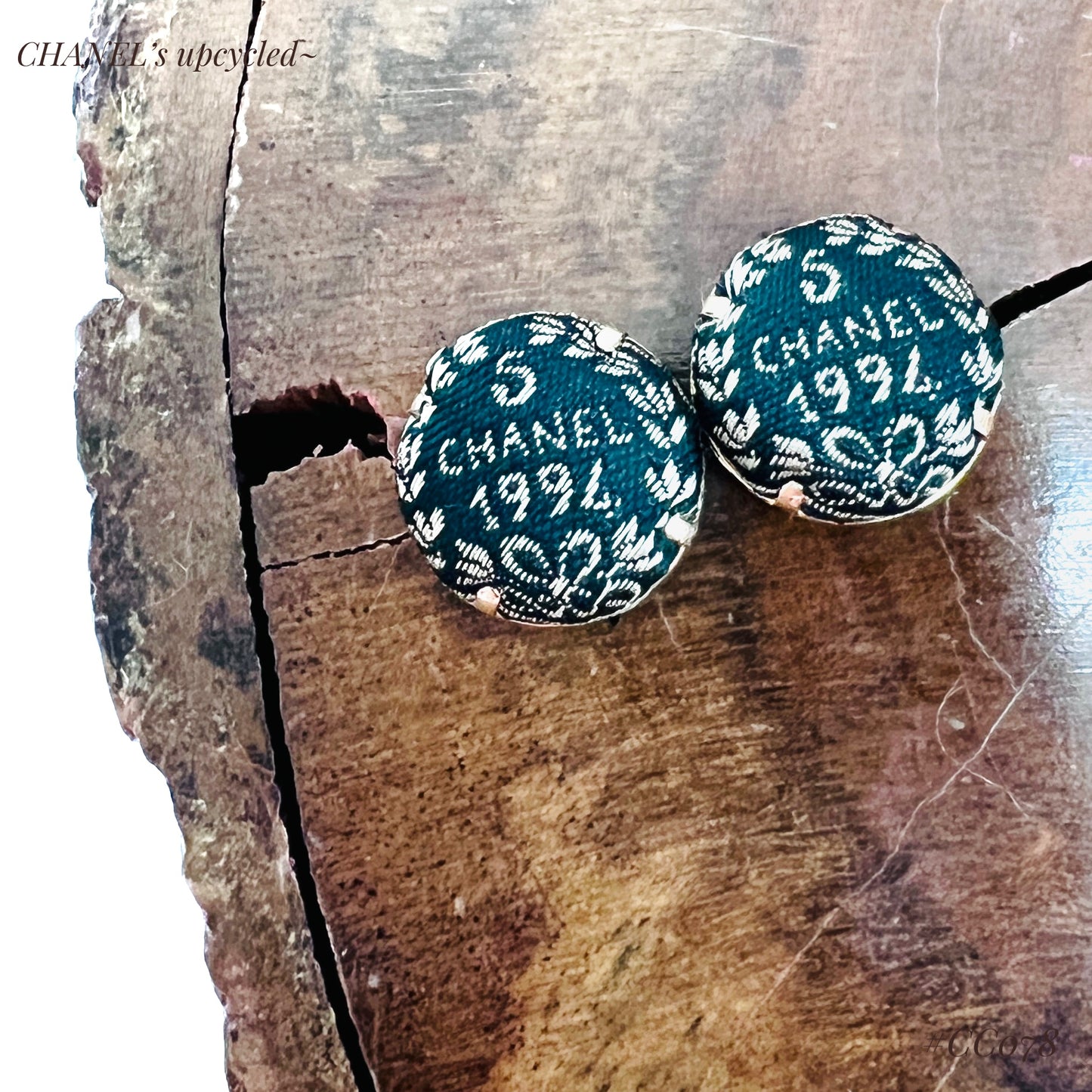 CC- Hunter Green 1994 vintage- CC078- earrings