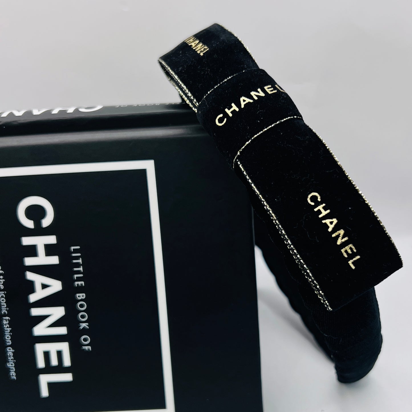 CC-ribbon black & gold valet headband