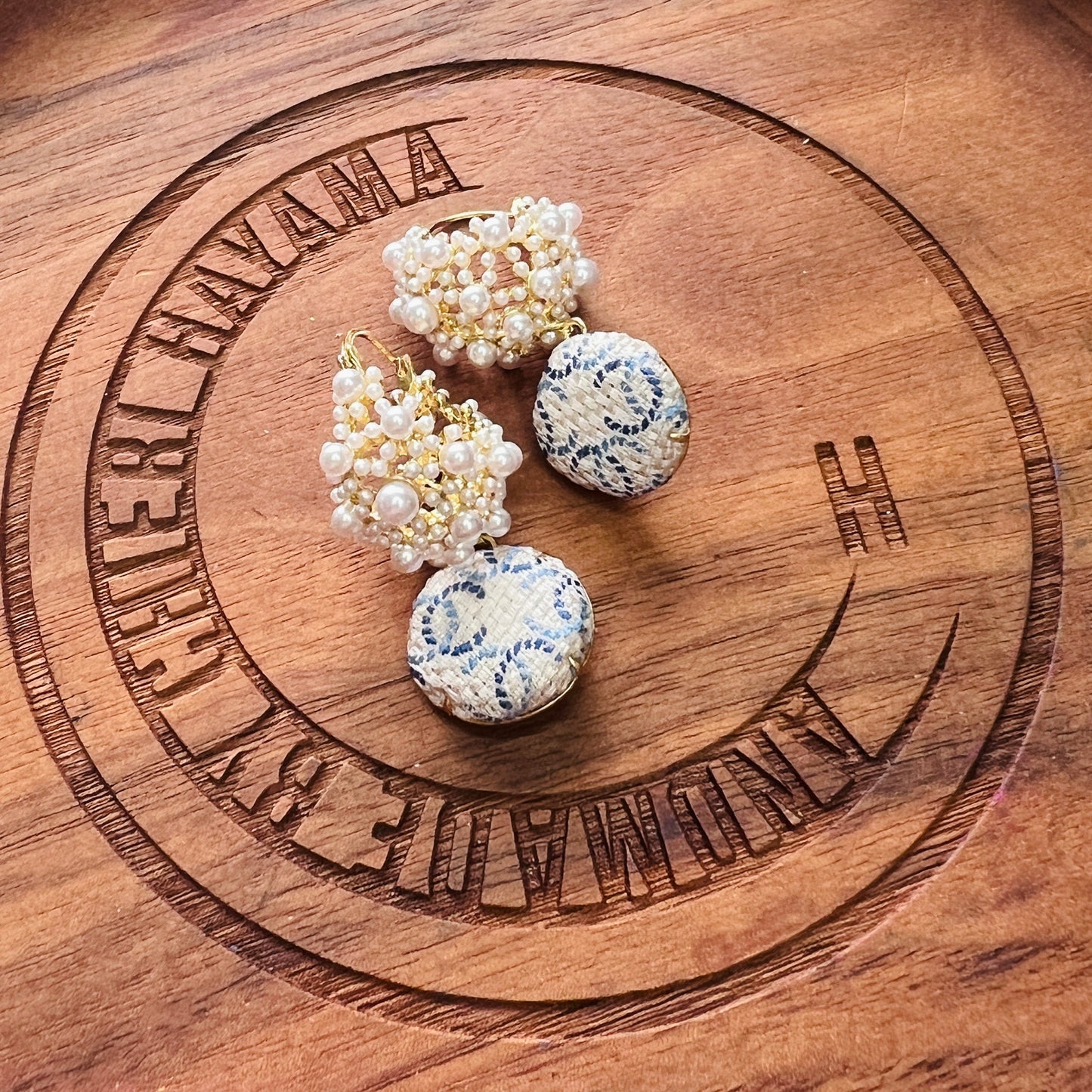 CC- Frozen CC monogram-CC012 -earring