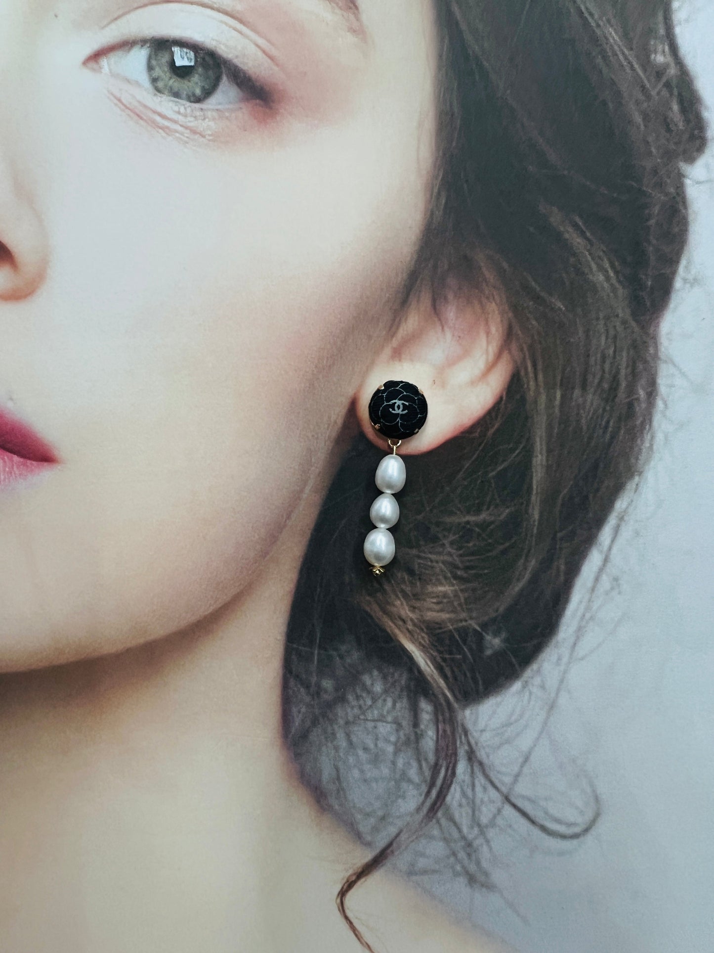 CC- Black & White Camellias with CC logo CC039- genuine Pearl earrings (Copy) (Copy)