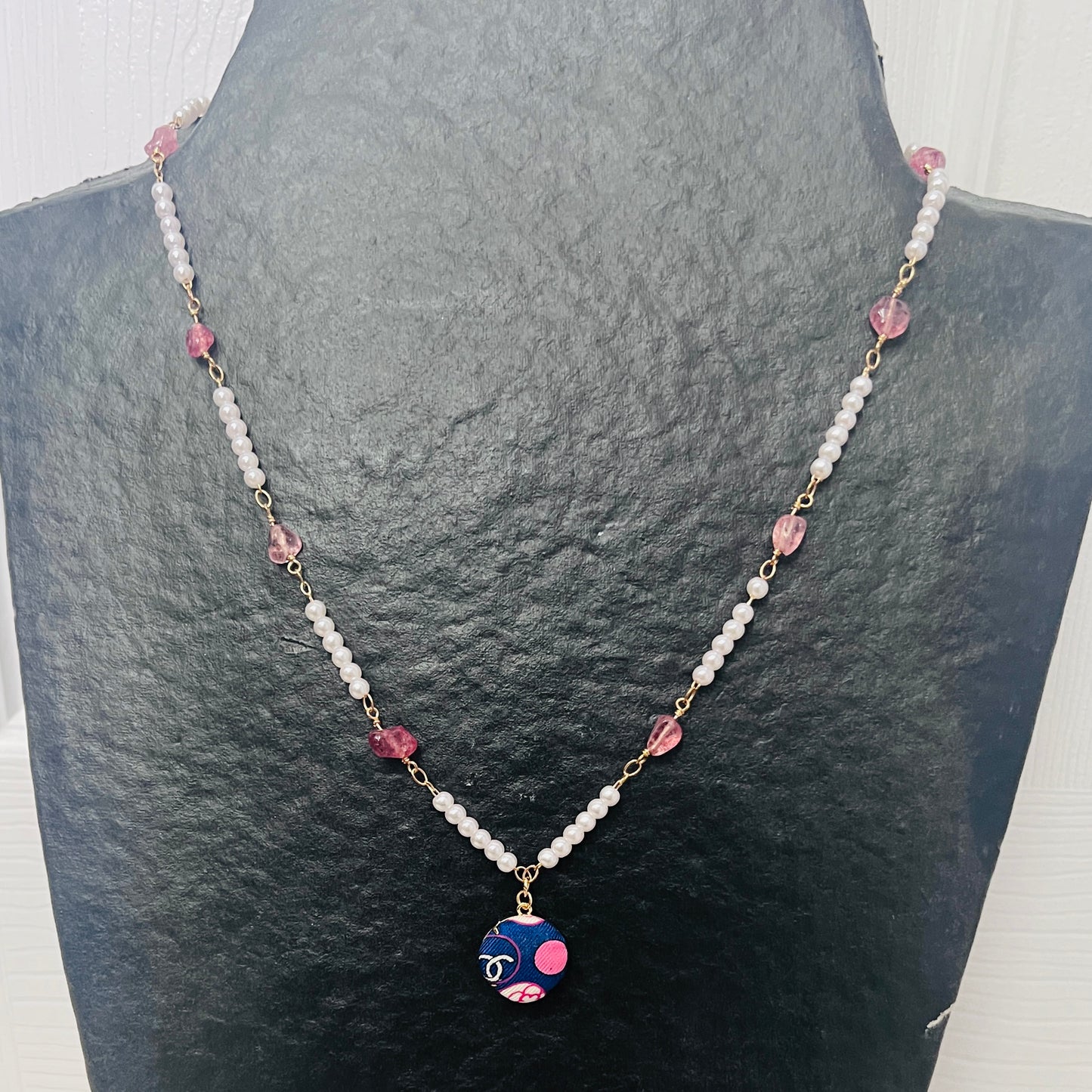 CC- Bubble gum & shocking pink with CC logo CC032- necklace