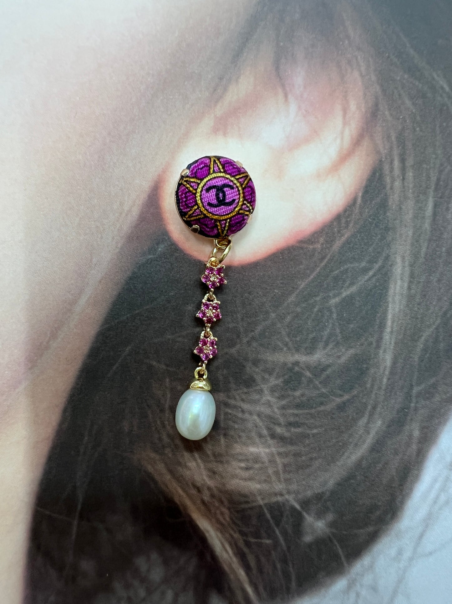 CC - shocking pink with CC logo dots CC088- earrings