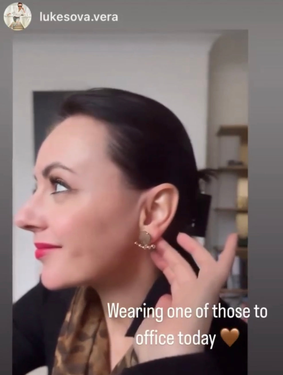 LV- classic pattern- earring