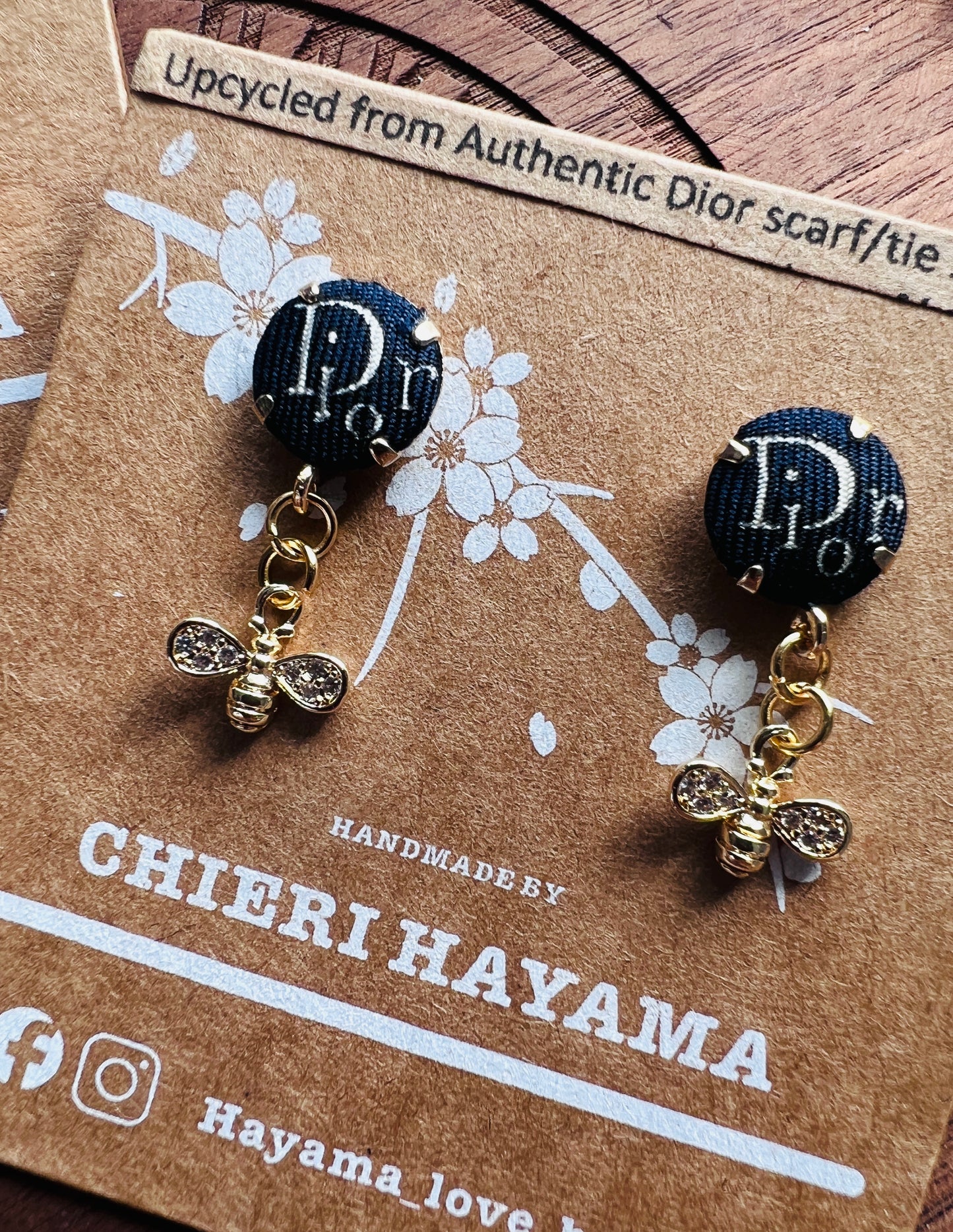 D-Drop earring- navy