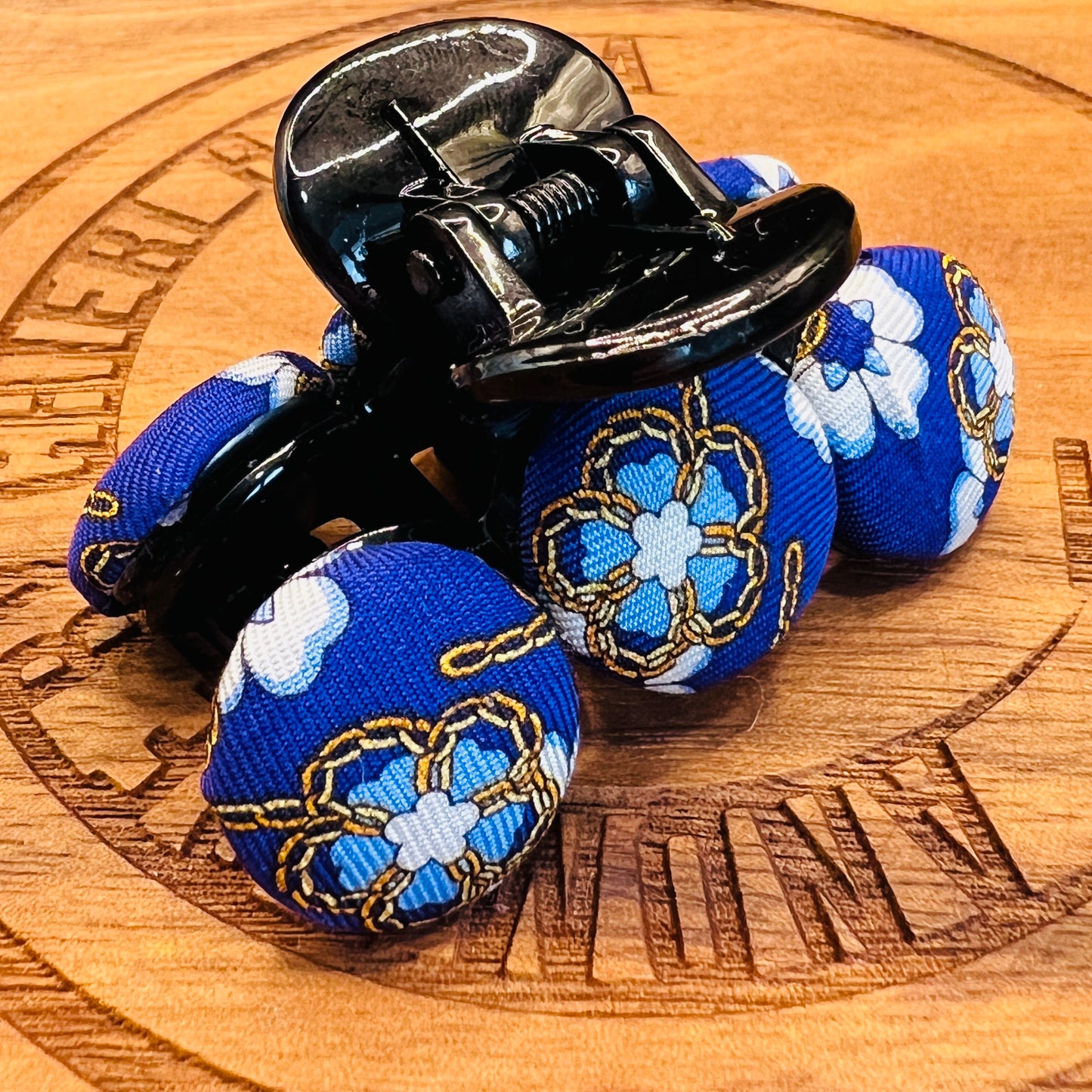 CC- ocean blue & Gold chain flower with CC logo CC064- 6 coins style Hairclip