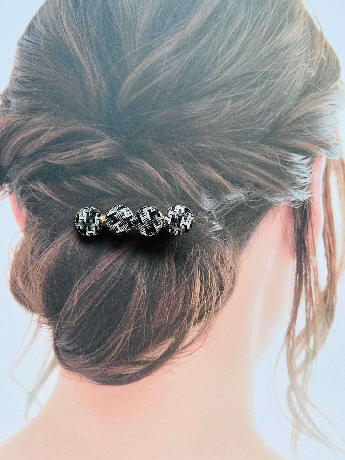 H-H0029- Black & white "H" all over pattern~ hairclips