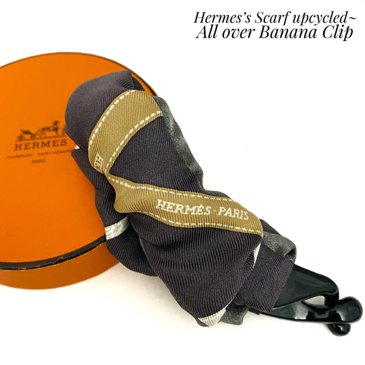 H-H Bolduc Signature Logo Ribbon pattern-grey- banana clip