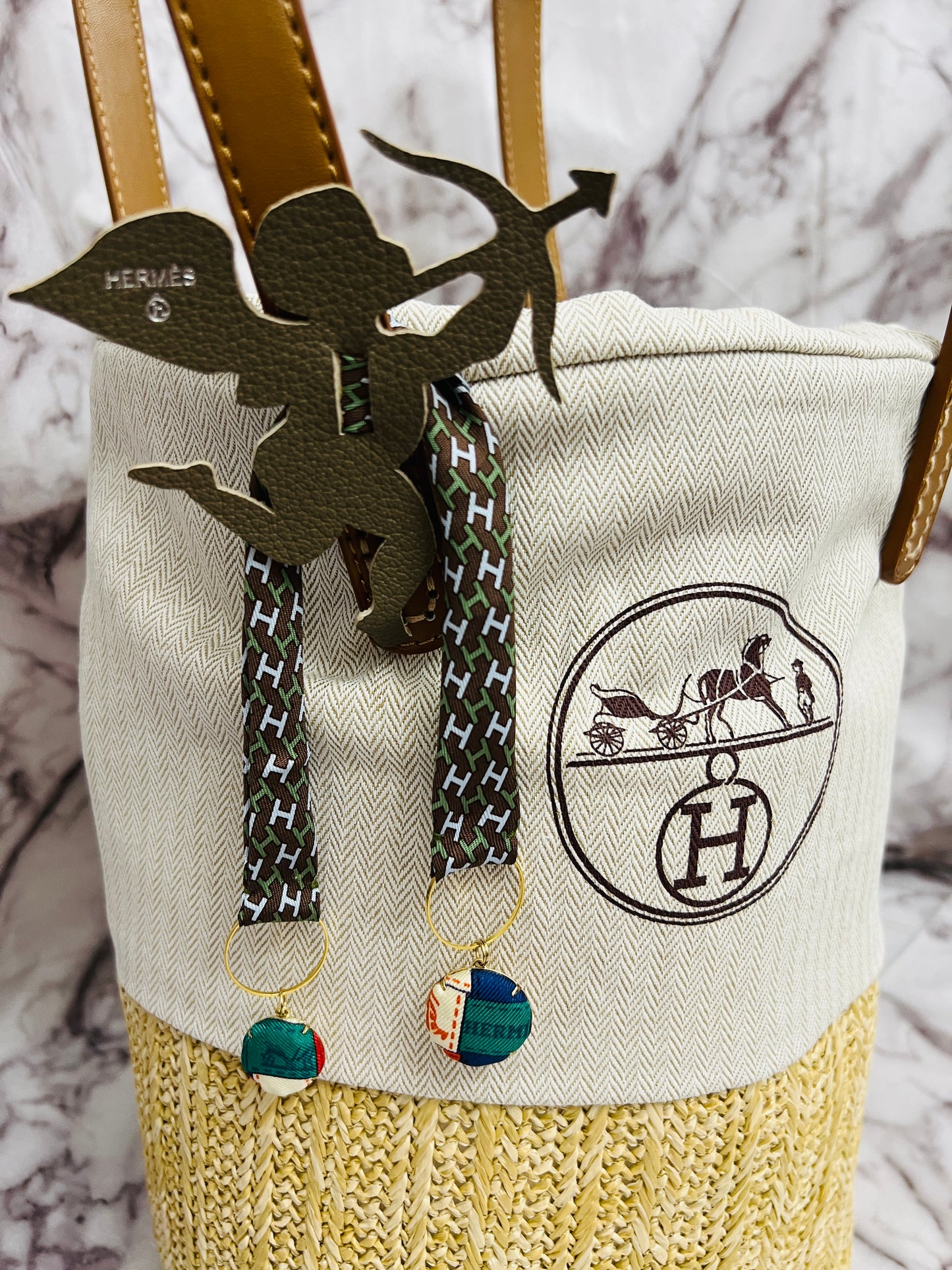 Hermes dust bag - straw bag