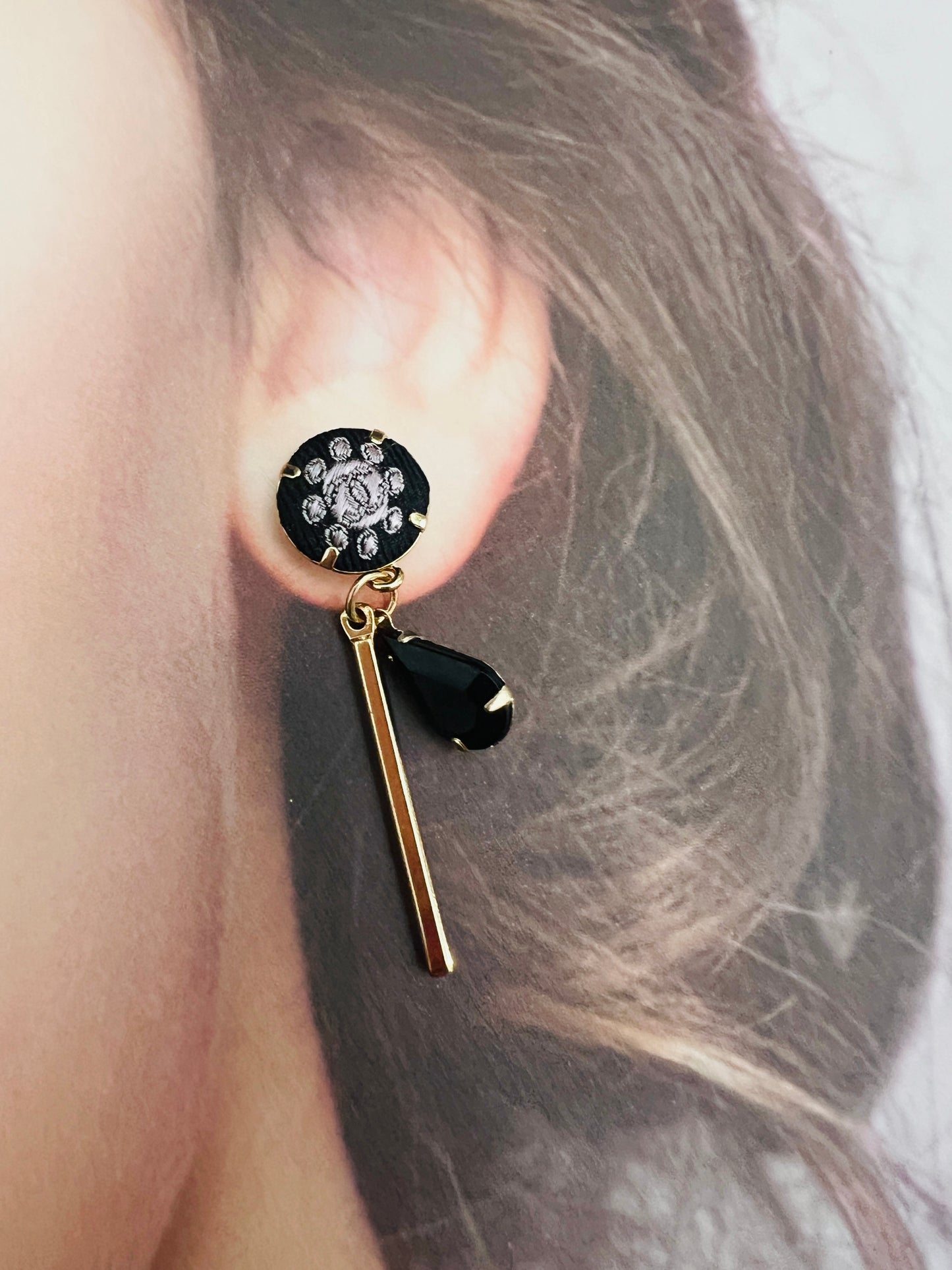 CCC- CC062-black & pale pink Sun Logo- drop earring