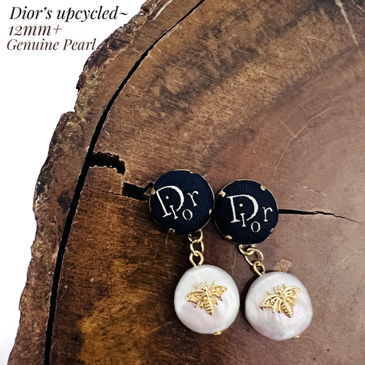D-Drop earring with genuine pearl