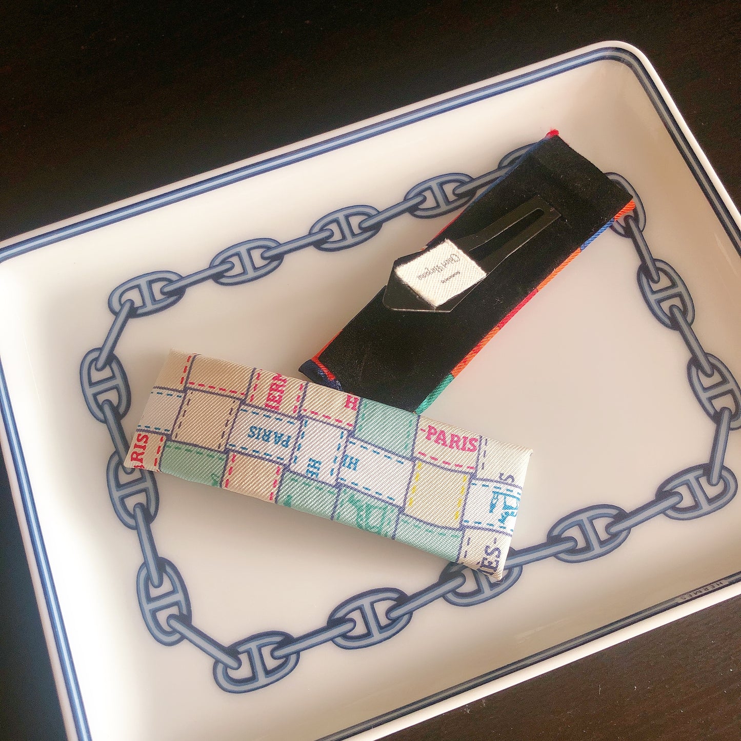 H-H Bolduc Signature Logo Ribbon pattern-grey- oval Shape Clip/ Korean girl clip