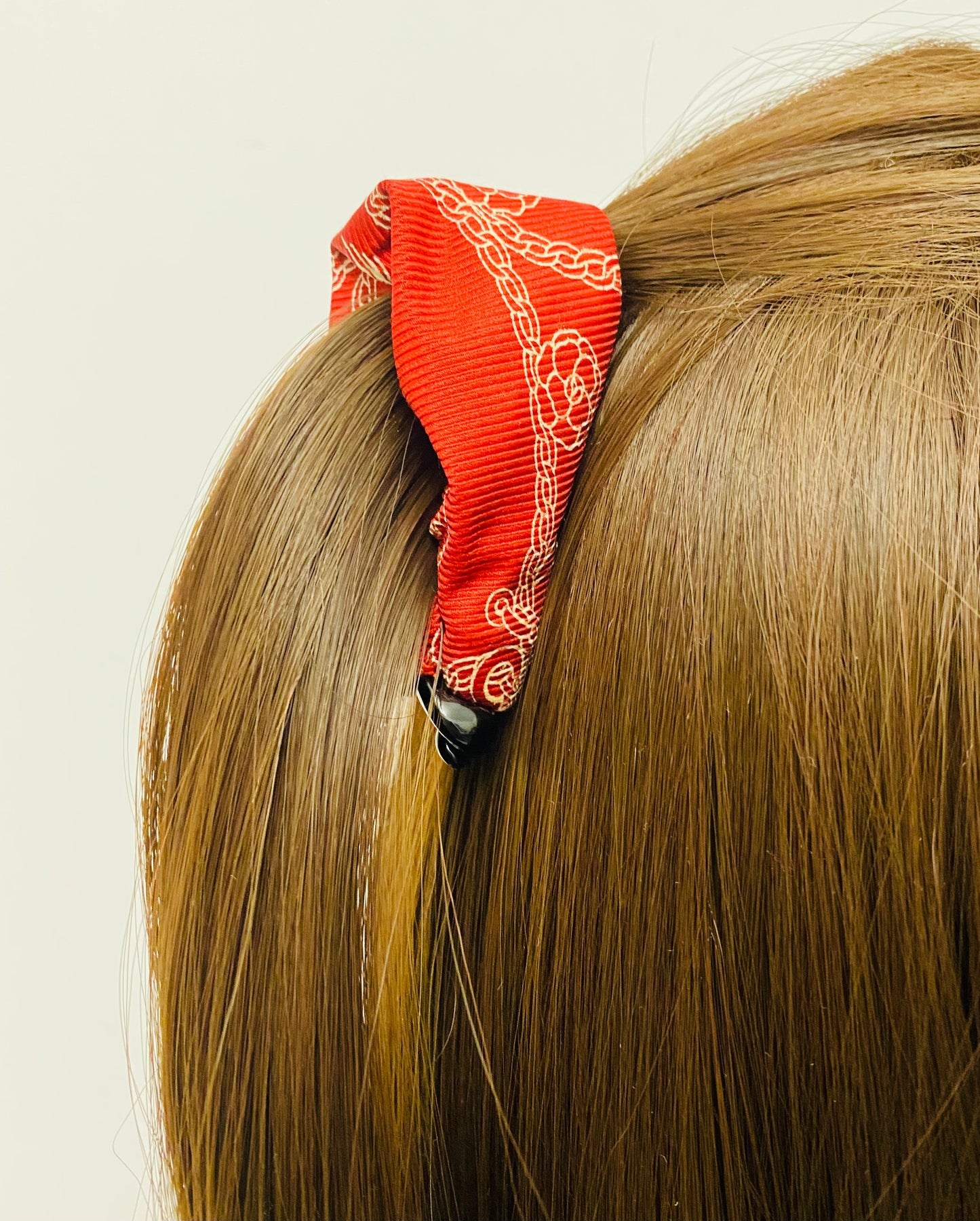 CC- Red Camellias- CC046- Banana Clip