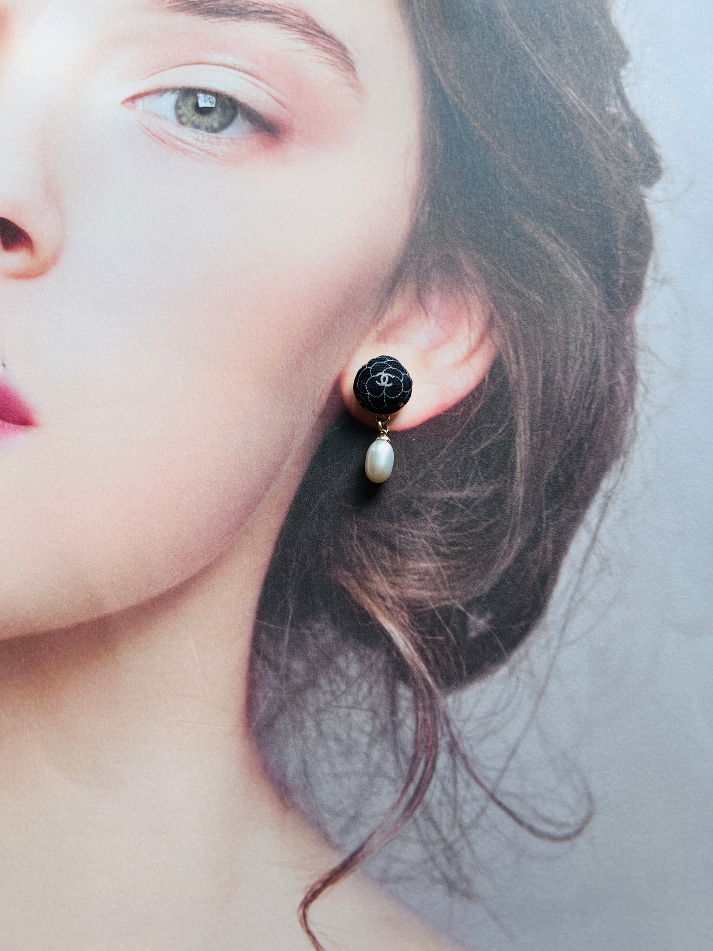CC- Black & White Camellias with CC logo CC039- genuine Pearl earrings