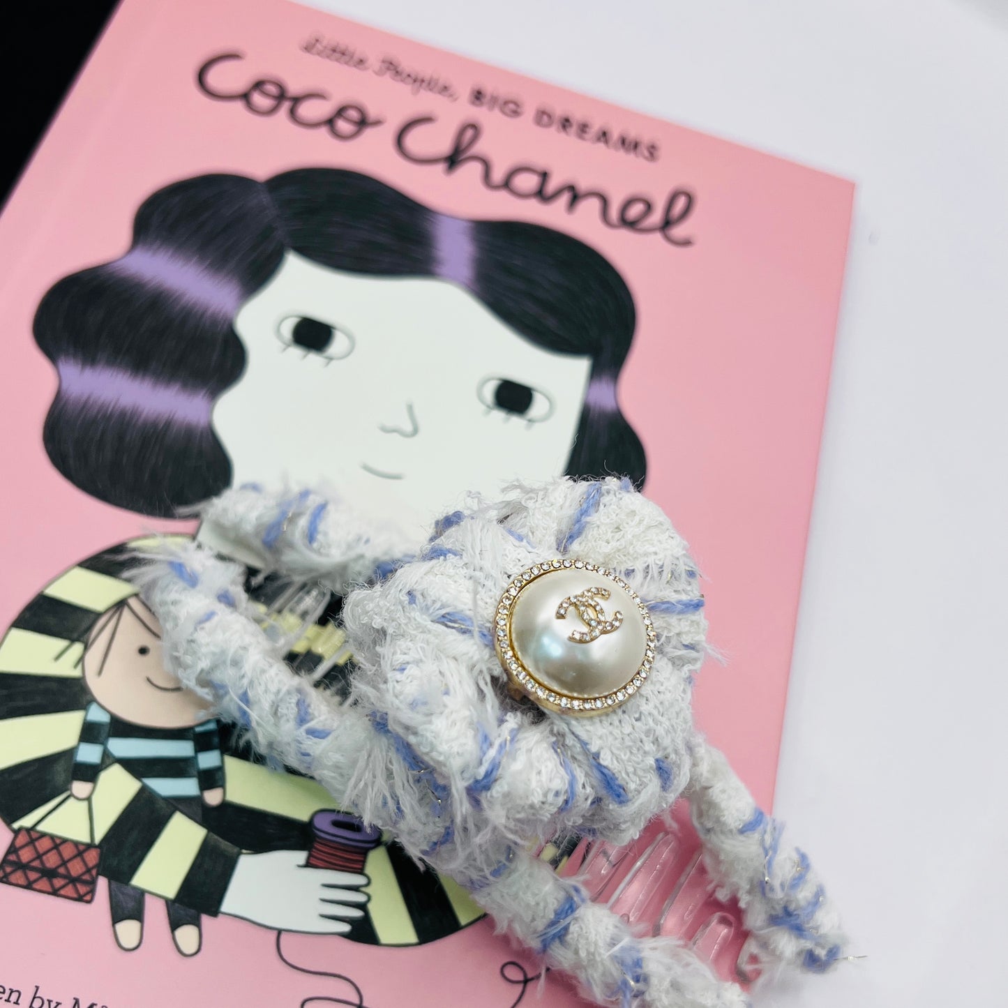 Authentic Chanel charm + Linton tweeds big grab clip