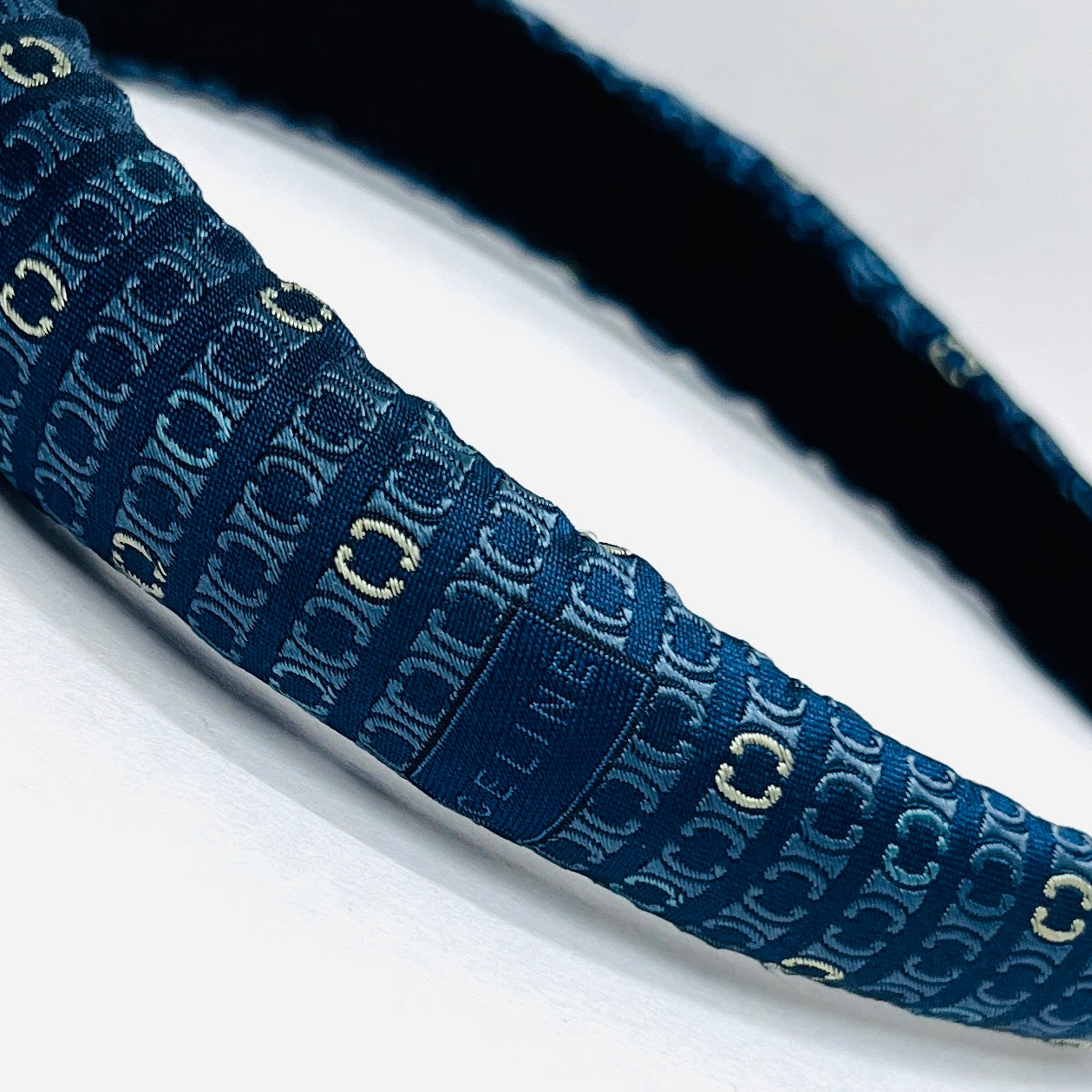 C-C -blue jeans & egg shells classic monogram headband (Copy)