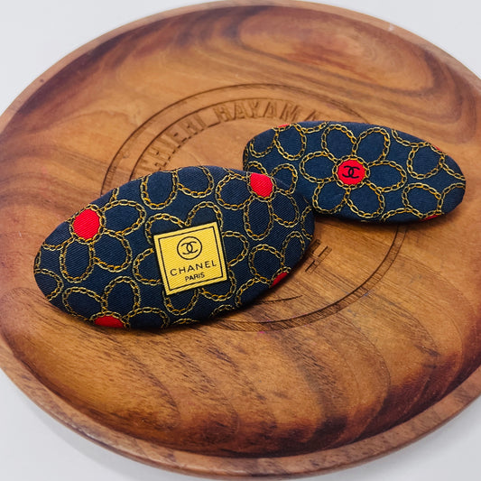 CC- Navy blue flower in gold chains-CC103- hairclip