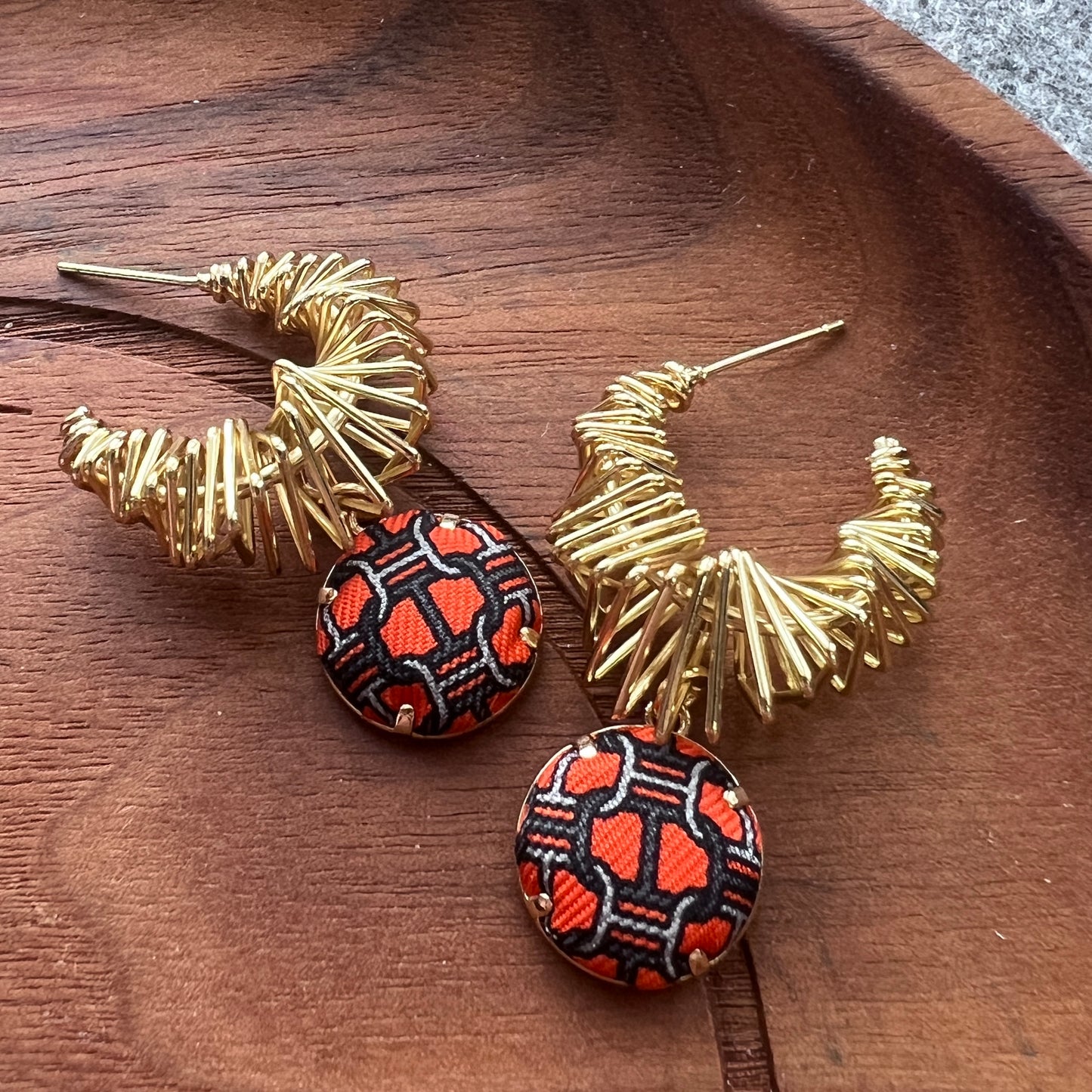 H-H Orange & Black iconic Maillon pattern H0007- Hairband/ earring/ O-shape Clip