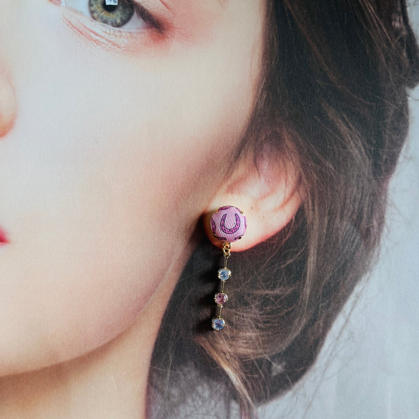 H-H0086-sakura Pink & Shocking pink lucky horseshoes- earrings