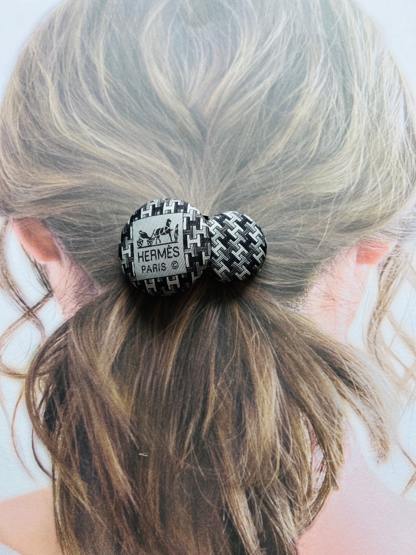 H-H0029- Black & white "H" all over pattern~ hairband