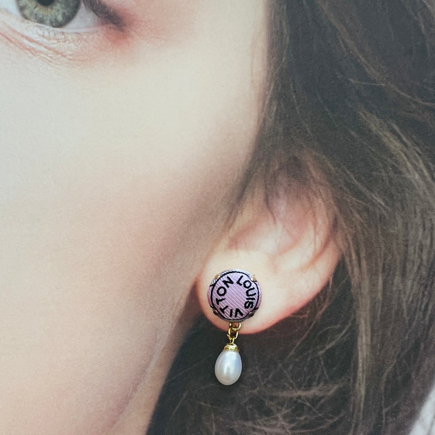 LV- earring- pink