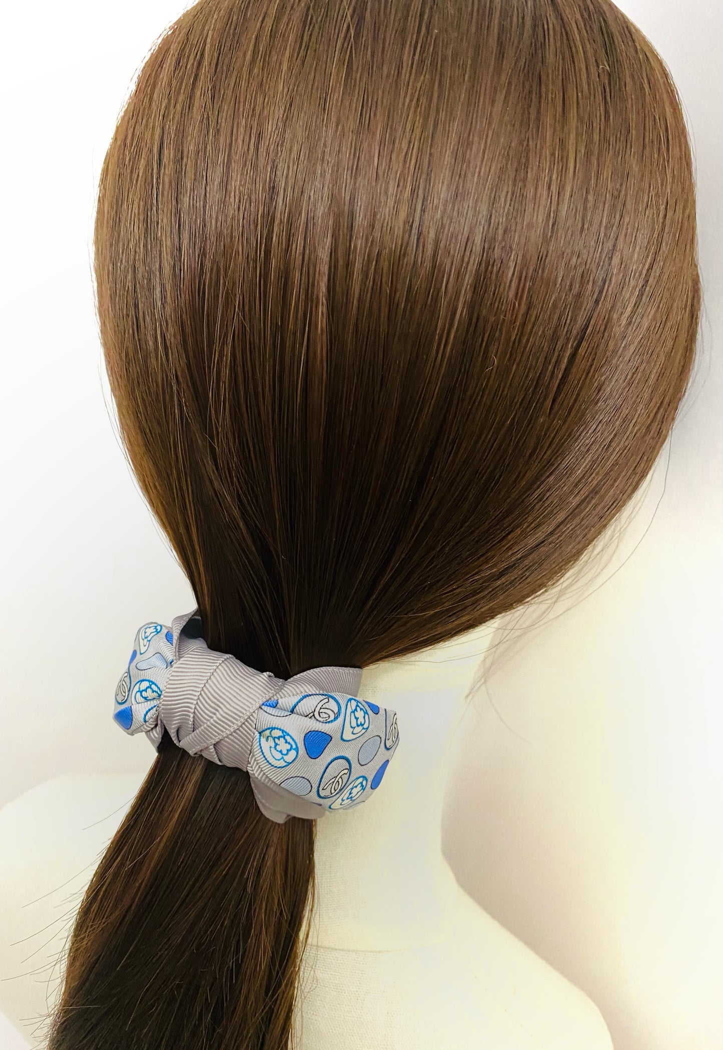 CC- Dove & Alegria Camellias- CC007-Pony Clip