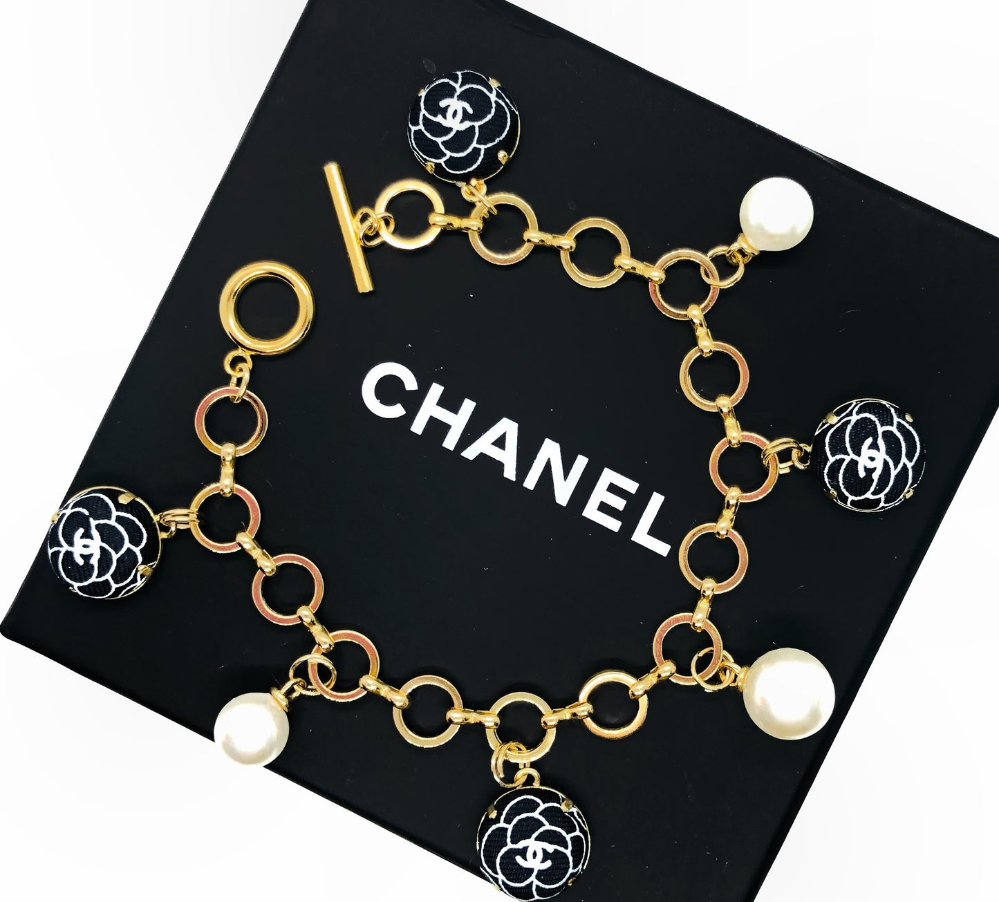 CC- Black & White Camellias with CC logo CC039- bracelet
