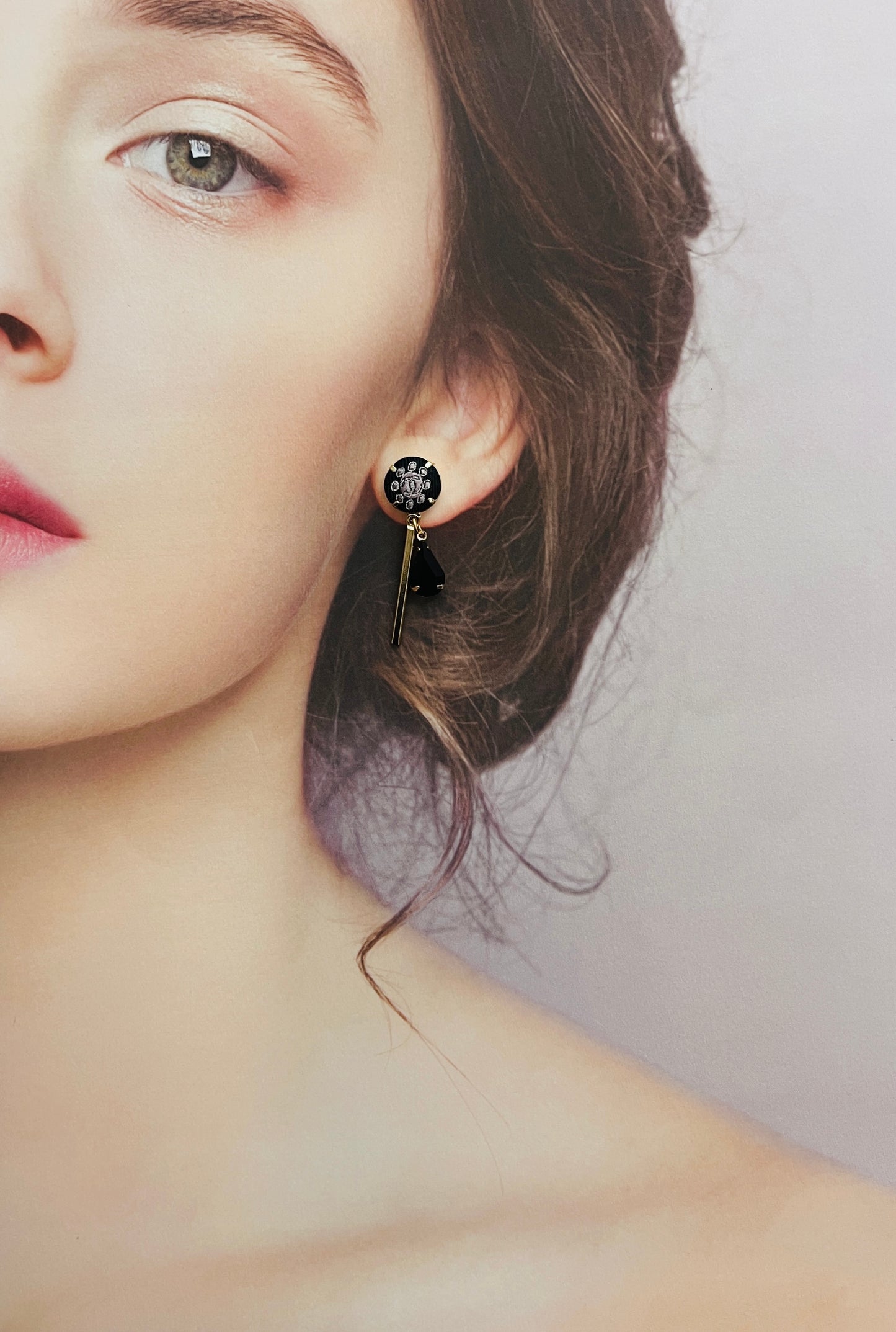 CCC- CC062-black & pale pink Sun Logo- drop earring