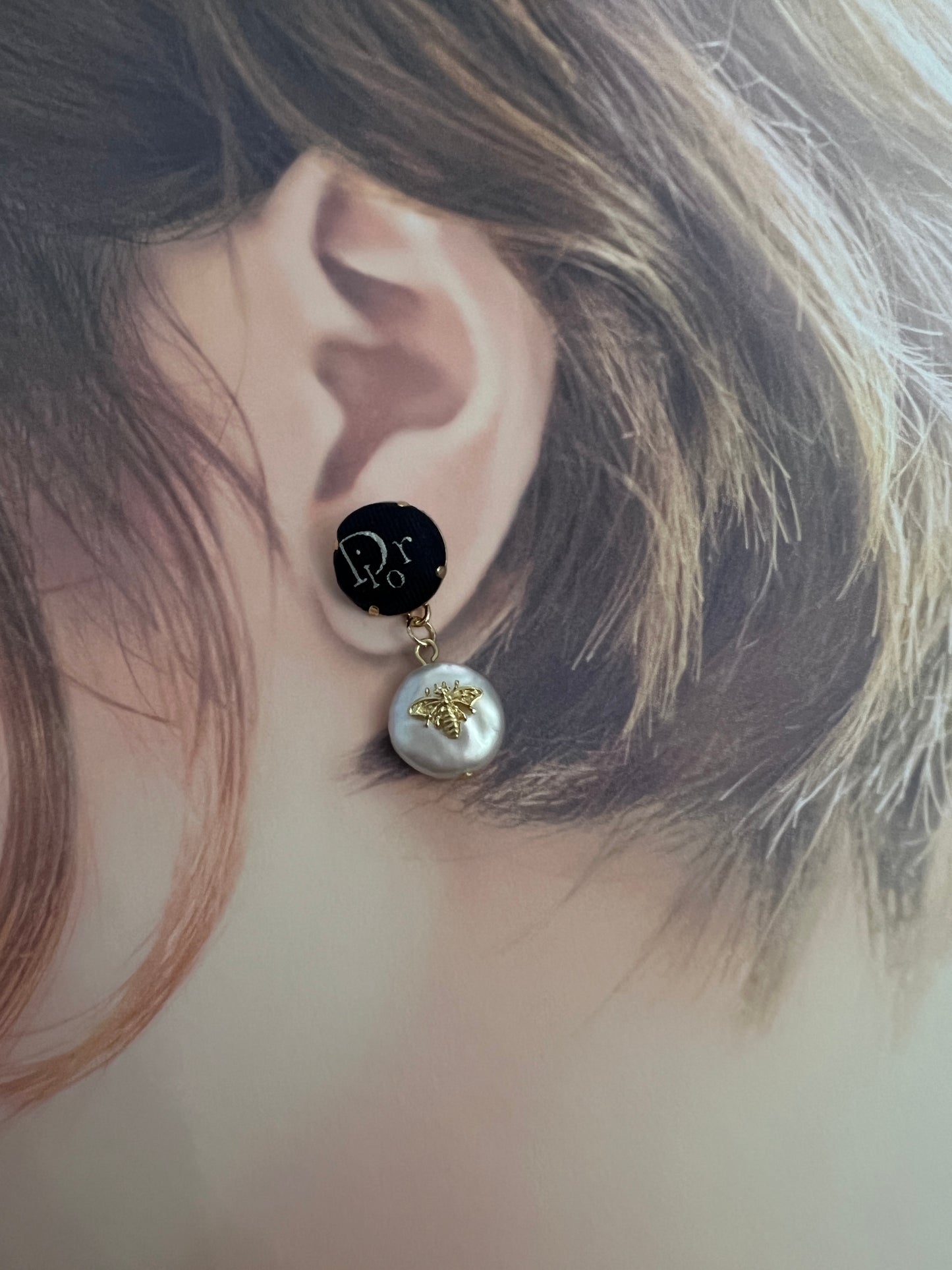 D-Drop earring with genuine pearl