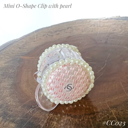 CC- Pink Tweeds & Pearl CC logo- CC023-mini O-shape Clip